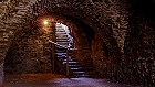 Bild: Keller mit Treppe – Klick zum Vergrößern